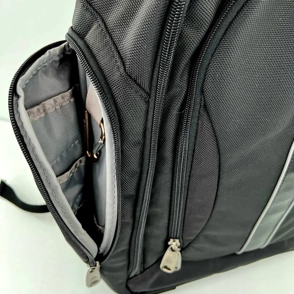 Samsonite 17” unisex executive laptop computer bag backpack
